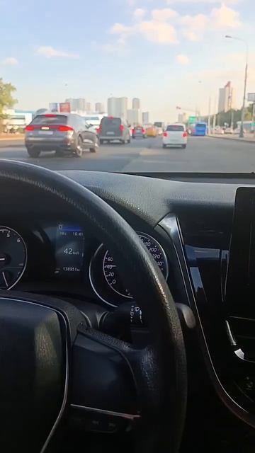 комфорт плюс такси смотреть онлайн