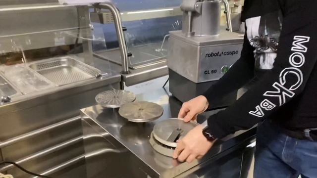 Вот почему Овощерезка Robotcoupe всем нужна! смотреть онлайн