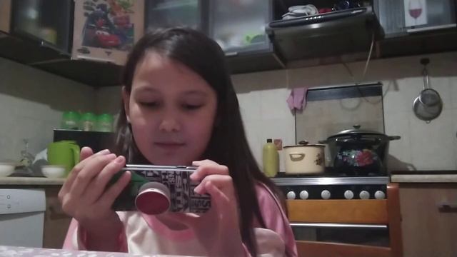 Угадай песню по эмоджи