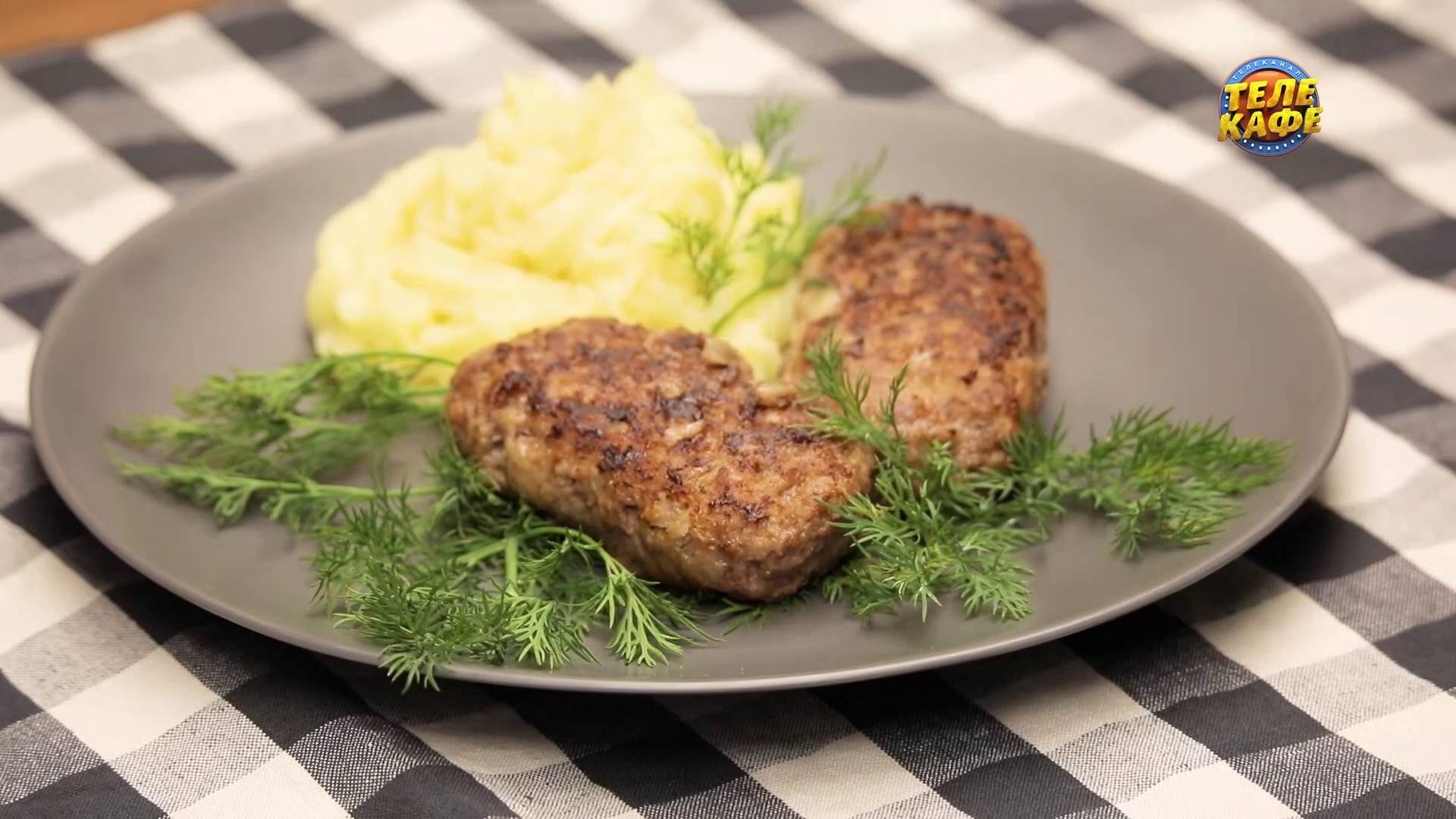 Котлеты из баранины с сыром и зеленью. Ваш вкусный обед или ужин! смотреть онлайн