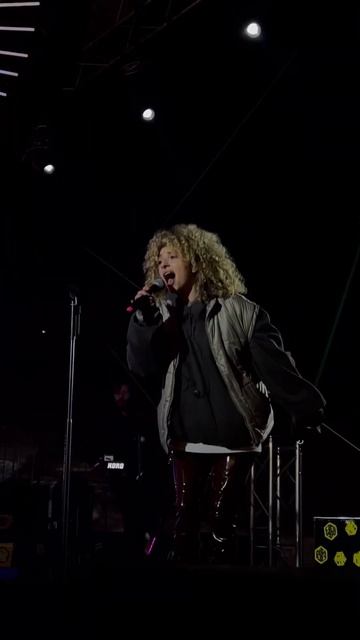 Видео с выступления ANIKV на ENCORE One Live в Сочи смотреть онлайн