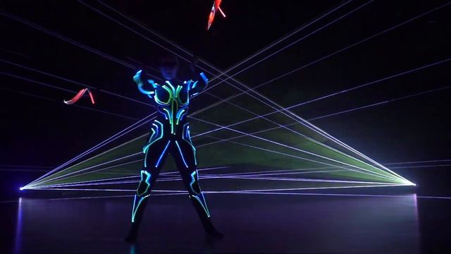 Лазерное шоу. Танцевальное POI - шоу. POI dancer. смотреть онлайн