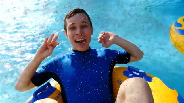 Человек Паук и Акватим спасают Аквапарк! - Сборник видео Супергерои и Трансформеры игры битвы смотреть онлайн