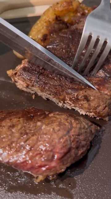 Ribeye steak 🥩Стейк рибай 🥩супер стейки🔥#мясо #стейк #гов смотреть онлайн