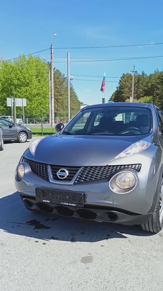 Nissan Juke 1,6 л. Бензин Вариатор (117 л.с.) 2WD 2012 смотреть онлайн