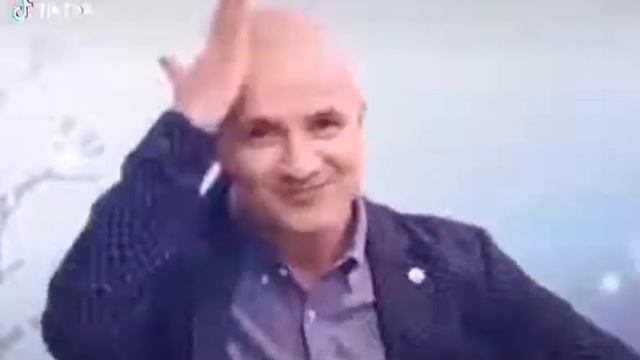 Лысый чёрт Эзди смотреть онлайн