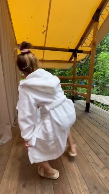 Девчонки есть девчонки 😂 Брат дразнит и пародирует с? смотреть онлайн