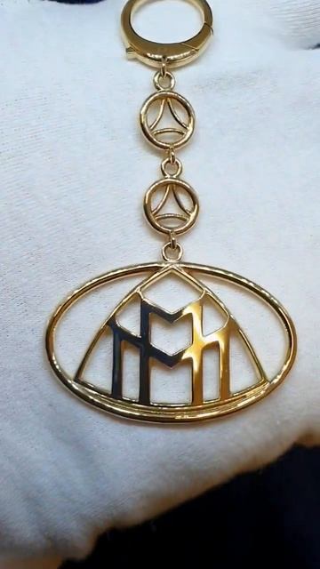 Золотой брелок Майбах Maybach из золота 585 пробы, вес 17,7 г? смотреть онлайн