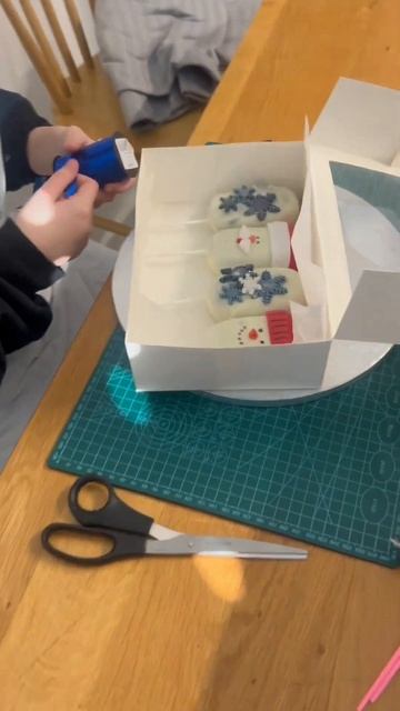 Очень интересный день в Женеве - дети приходят на рабо? смотреть онлайн