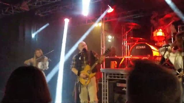 Тролль гнёт ель- День святого Патрика(live) смотреть онлайн