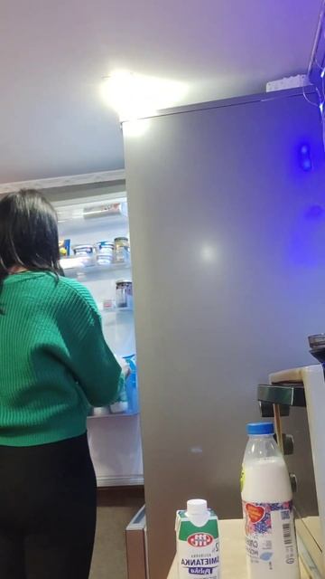 Поповнюємо холодильник молочними продуктами смотреть онлайн