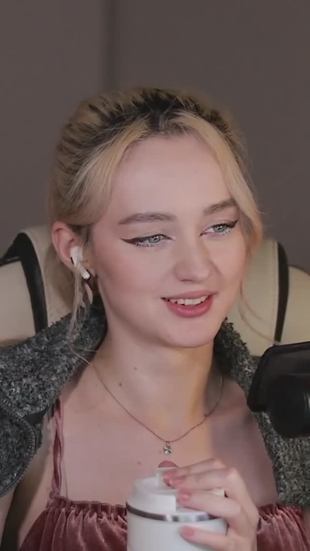 Вася)) #sinicawho #twitch #komaddor #Just_v4sya смотреть онлайн