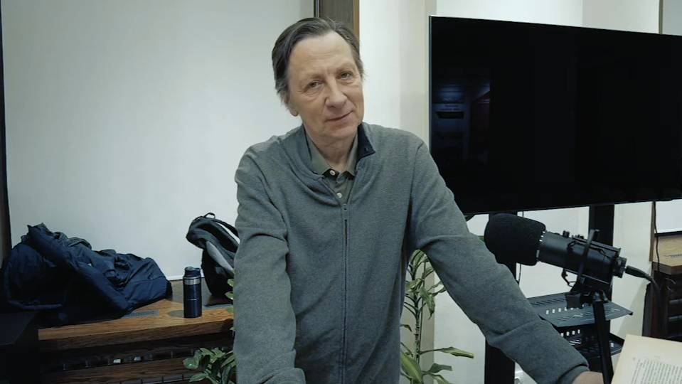 «Человеческое и нечеловеческое» (лекция) смотреть онлайн