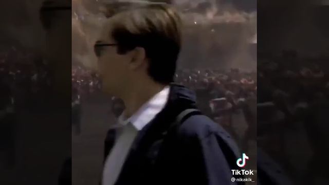 Питер Паркер в Мстителях есть булочку смотреть онлайн