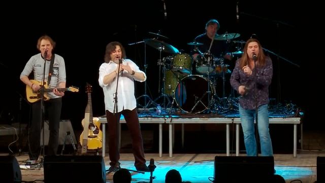 Концерт гр.Зодчие в Тюмени (25 февраля 2017 г.) смотреть онлайн