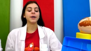 Видео куклы – Эльза Холодное Сердце заболела! - Игры в больничку. Одевалки для девочек