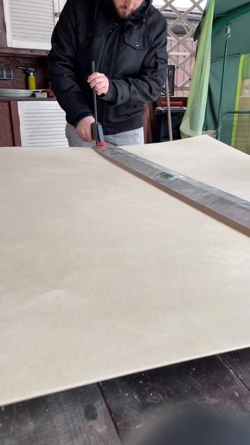 Режем фанеру #handmade #лазер #рек #станок #фанера #23февраля смотреть онлайн