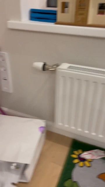 🐰EMI - Творческий беспорядок👀👧 «Картина «Кактус»» смотреть онлайн