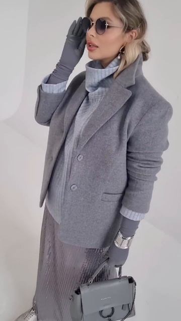 А у вас уже есть такая юбка? #одеждабольшихразмеров #пл смотреть онлайн