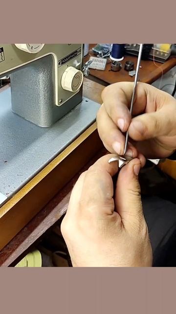 Почему собирает ткань, шов, строчку. Ремонт швейных ма?