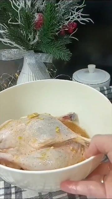 Утиные ножки с овощами в духовке🔥 #рецепт #вкусно смотреть онлайн