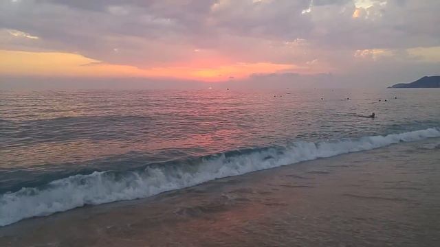 Супер Закат на пляже Клеопатры в г.Аланья, октябрь 18г. смотреть онлайн