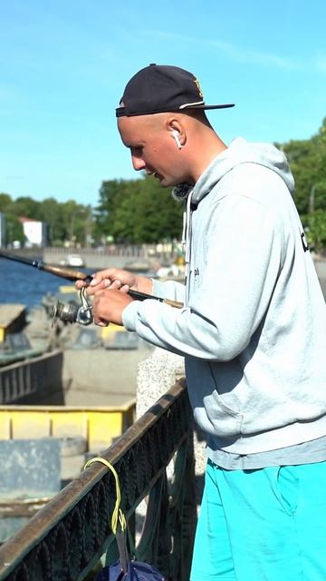 Рыбка актер кабанчиком попалась на крючок Капитана Гр смотреть онлайн