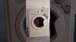 Стиральная машина Индезит IWSD 51051