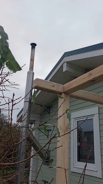 Крыльцо в деревянном доме смотреть онлайн