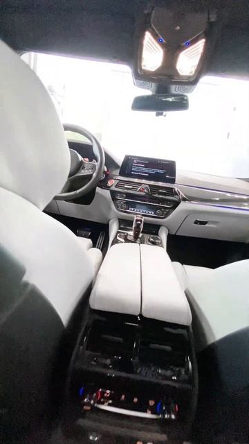 Чья машина? М5 на установке обвесов и стайлинге⚡️#shorts смотреть онлайн