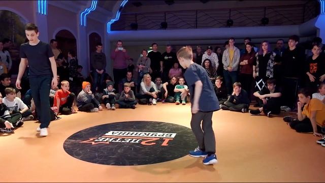 12 Летие Бруклина | 1/8 breakdance beg Zubr vs Лук смотреть онлайн