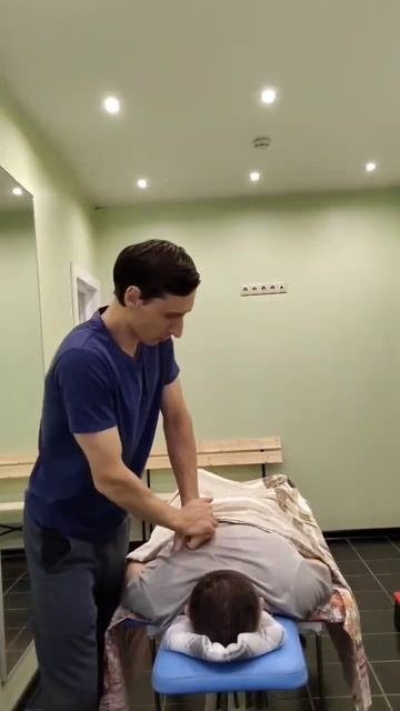 Виталич на массаже, упрямый мужик, занялся собой серьё смотреть онлайн