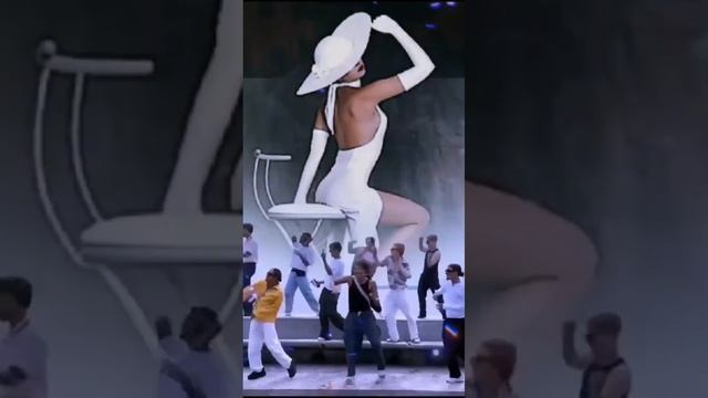 Есть женщины как звезды ✨ смотреть онлайн