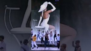 Есть женщины как звезды ✨