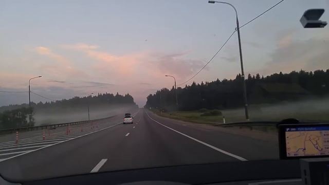 3)Минское шоссе.Рассвет. На машине в отпуск.Из Москвы в Лепельский военный санаторий (Беларусь). смотреть онлайн