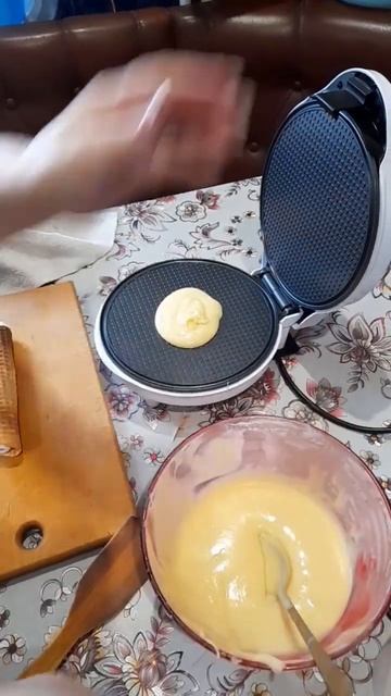 Тэстируем электро вафельницу. #селодеревня #вован #буй смотреть онлайн