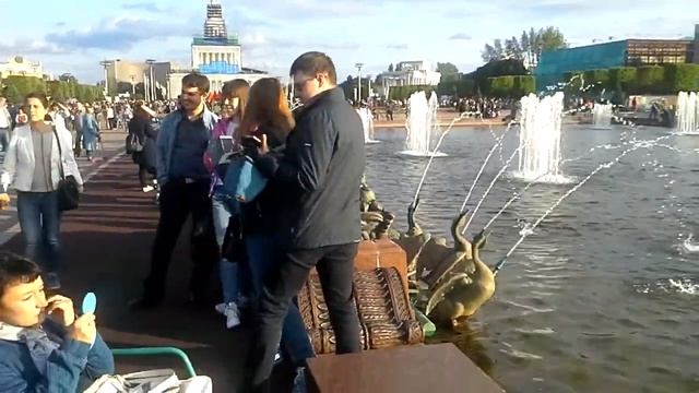 Фонтан Каменный Цветок на ВДНХ смотреть онлайн