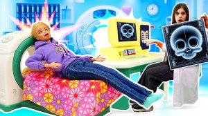 Барби потеряла что-то важное? Ищем по подсказкам вместе с Машей Тойклаб!