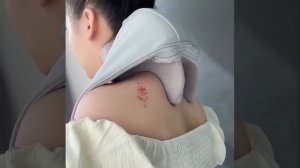 Умный массажер Cervical Massager