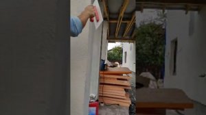 Нанесение камешковой декоративной штукатурки Церези?