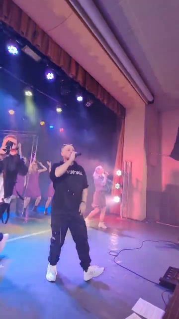 ох было как жарко😎 #livevocal #друзья #поёмсомной #живойзв? смотреть онлайн