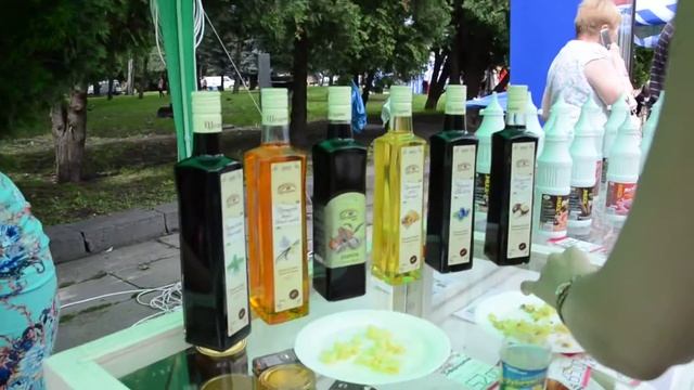 Ярмарка на фестивале сыра и вина-47 смотреть онлайн