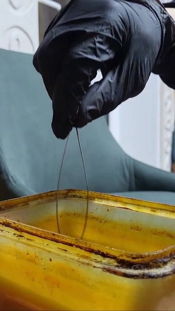 Травление раскроечного ножа #инструмент #кожевник #дл? смотреть онлайн