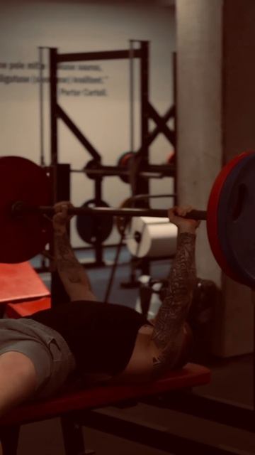 5*6 ( 110 кг ) 🤷♂️ . свой вес : 85 кг смотреть онлайн