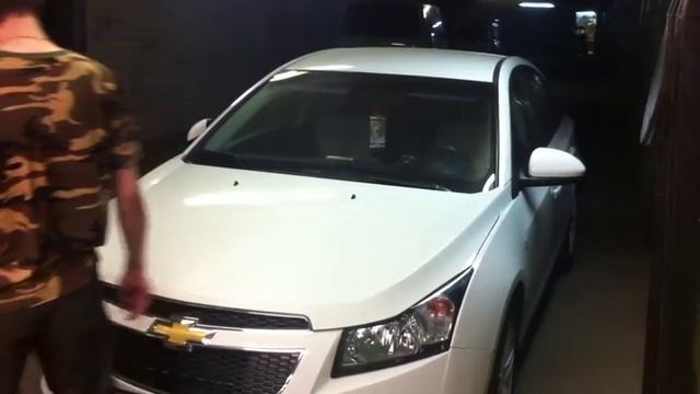 Упор капота Chevrolet Cruze смотреть онлайн