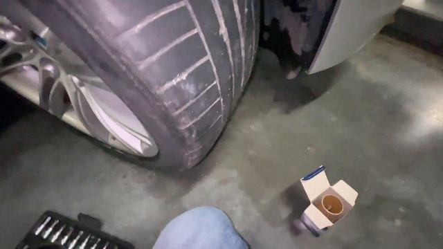 BMW5 F10 замена света, лампочек.