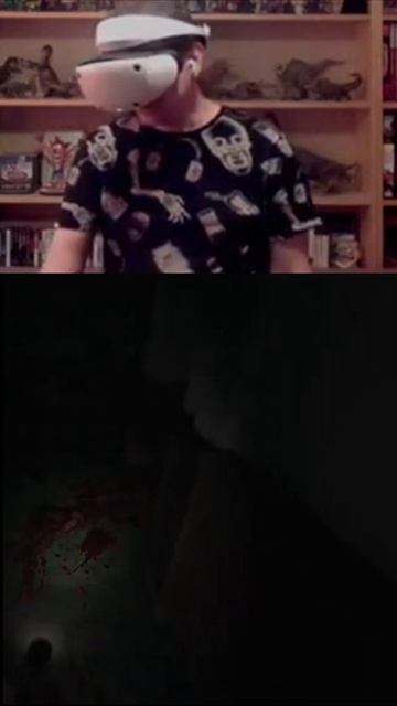 Реакция на момент с ребенком из Resident Evil Village в  VR)))