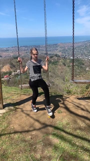 Опасные качели смотреть онлайн