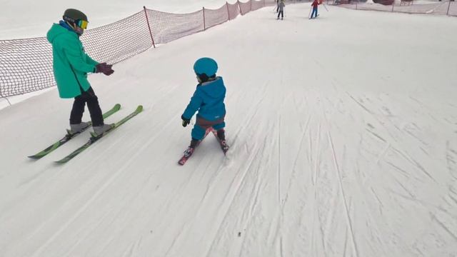 Младший поехал! смотреть онлайн