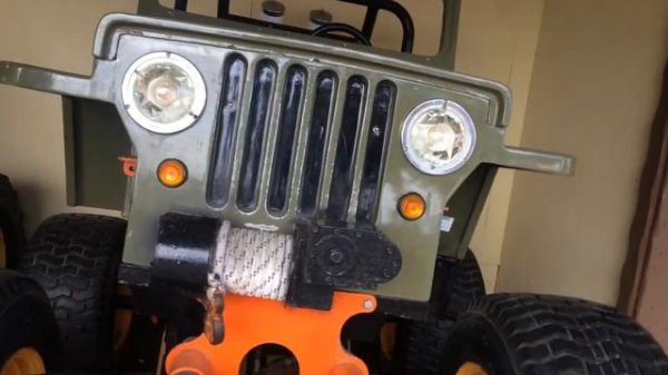 WILLY TEAM Jeep Kiddie Ride